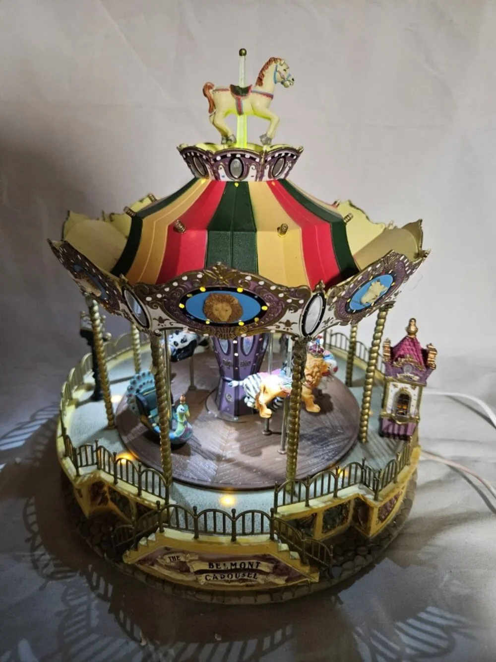 Lemax Belmont Carousel 44171 Village Collection Animated Lighted Musical WORKS